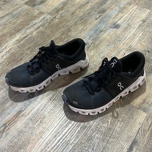 ÓN Swiss Running shoes